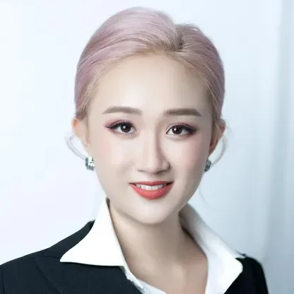 Julia Xu